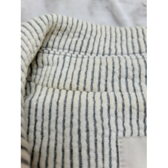 ✨️CL AnnTaylor Loft Cotton Gray Cream Pinstripe Fabric Two Button Blazer Size XS - Picture 12 of 12